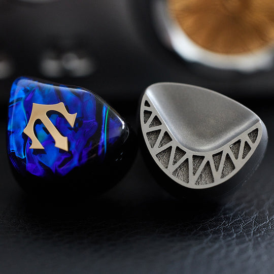 Kleine Riesen - Empire Ears Triton & UM Maven II IEMs