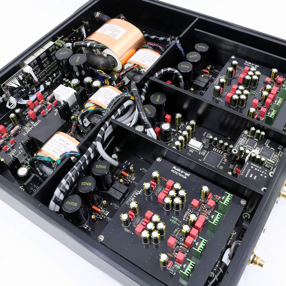 Audio-GD HE-27 - All-In-One Kopfhörerverstärker/Vorverstärker