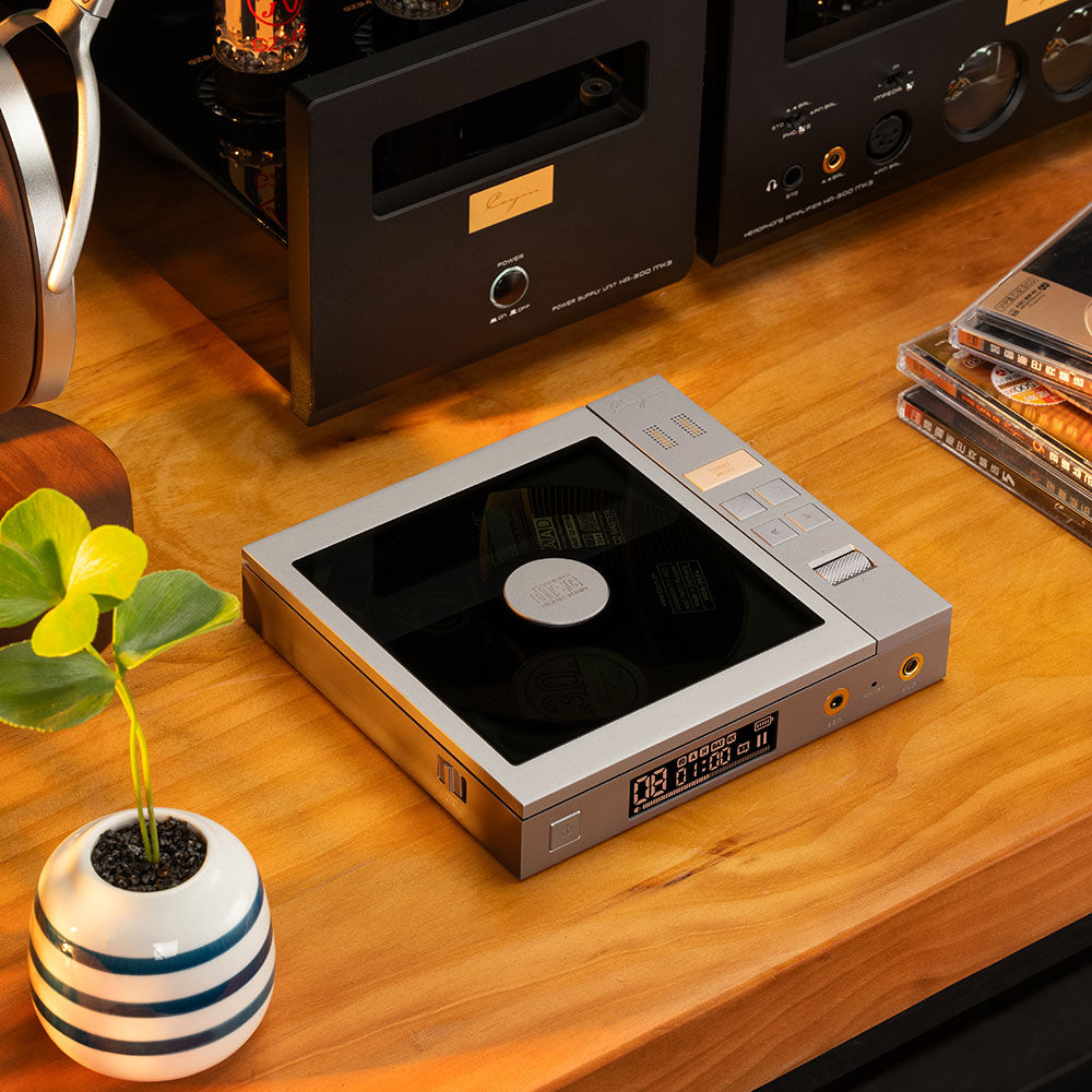 Cayin CP6 - Portable CD Player with Tubes