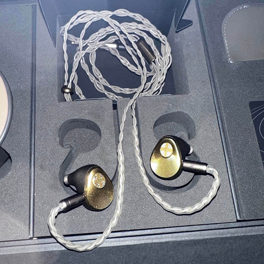 VISION EARS x Astell&Kern AURA - Neuwertig