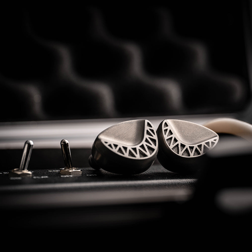 Unique Melody Maven II - Titanium Limited 10 Driver IEMS – Audio