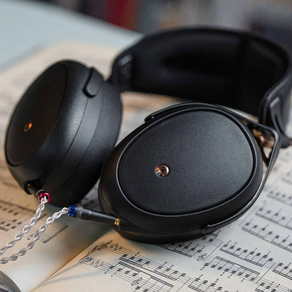 Meze Audio Liric + Premium Kabel - Geschlossener Isodynamischer High-End Kopfhörer