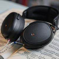 Meze Audio Liric + Premium Kabel - Geschlossener Isodynamischer High-End Kopfhörer