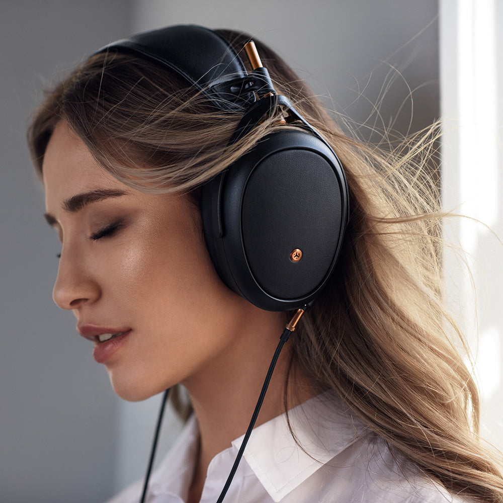 Meze Audio Liric + Premium Kabel - Geschlossener Isodynamischer High-End Kopfhörer