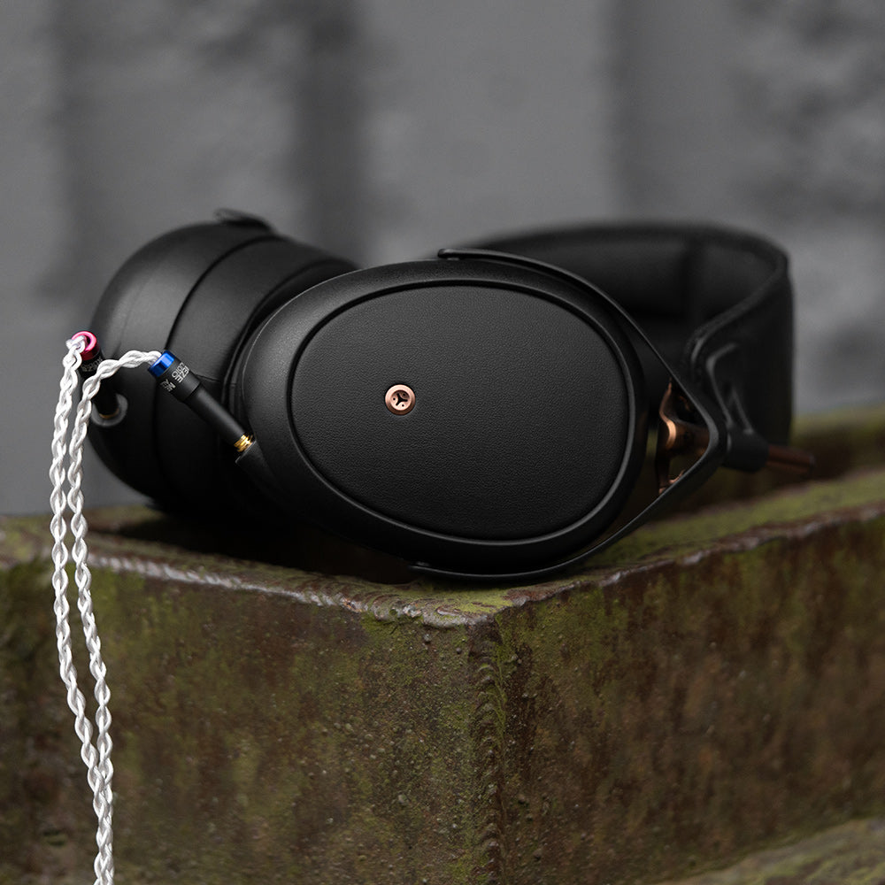 Meze Audio Liric + Premium Kabel - Geschlossener Isodynamischer High-End Kopfhörer