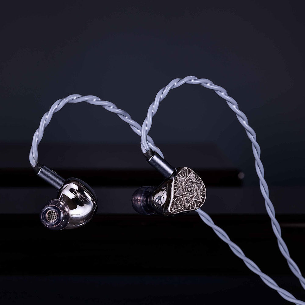 Unique Melody Maven III - Quadbrid High-End IEMs