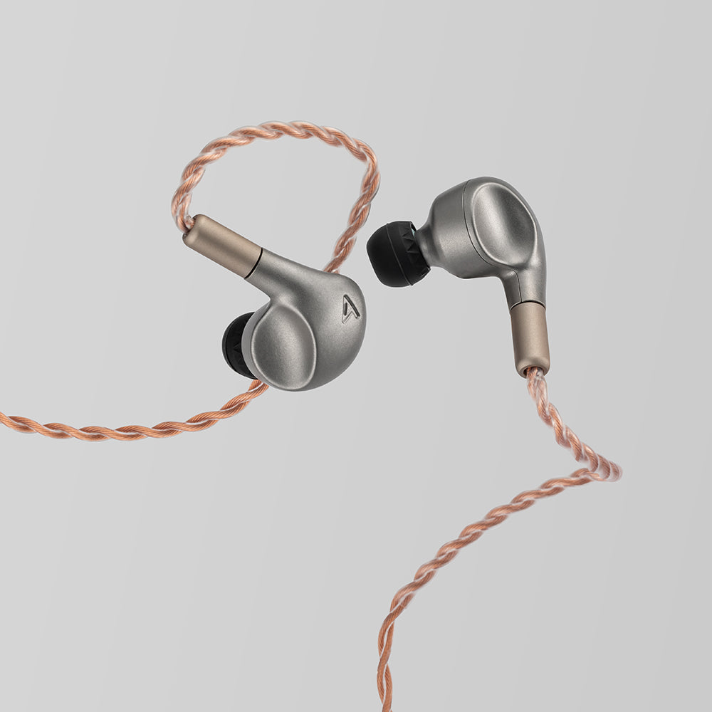 Astell&Kern Luna - High-End Planar IEMs