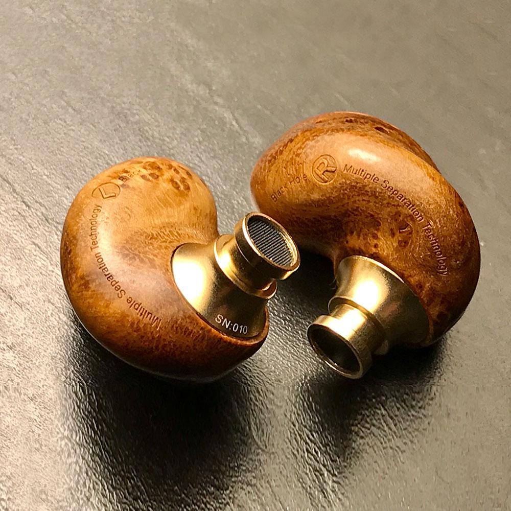 Shozy BLACK HOLE MINI Limited Wood Edition - Audio Essence