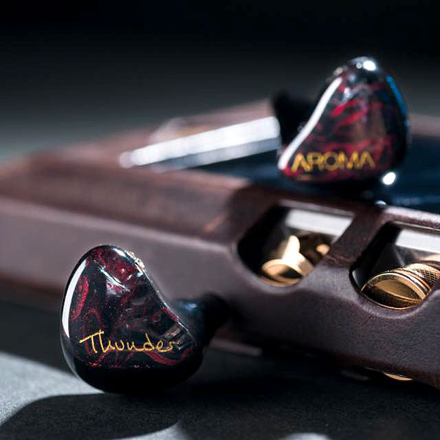 Aroma Audio Thunder - Hybrid Flagship IEM