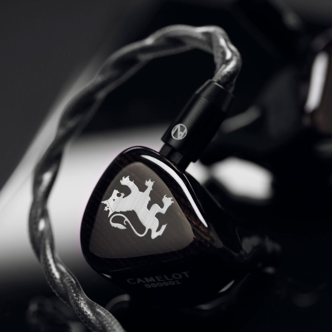 Nostalgia Audio Camelot - Tribrid reference in-ear monitor