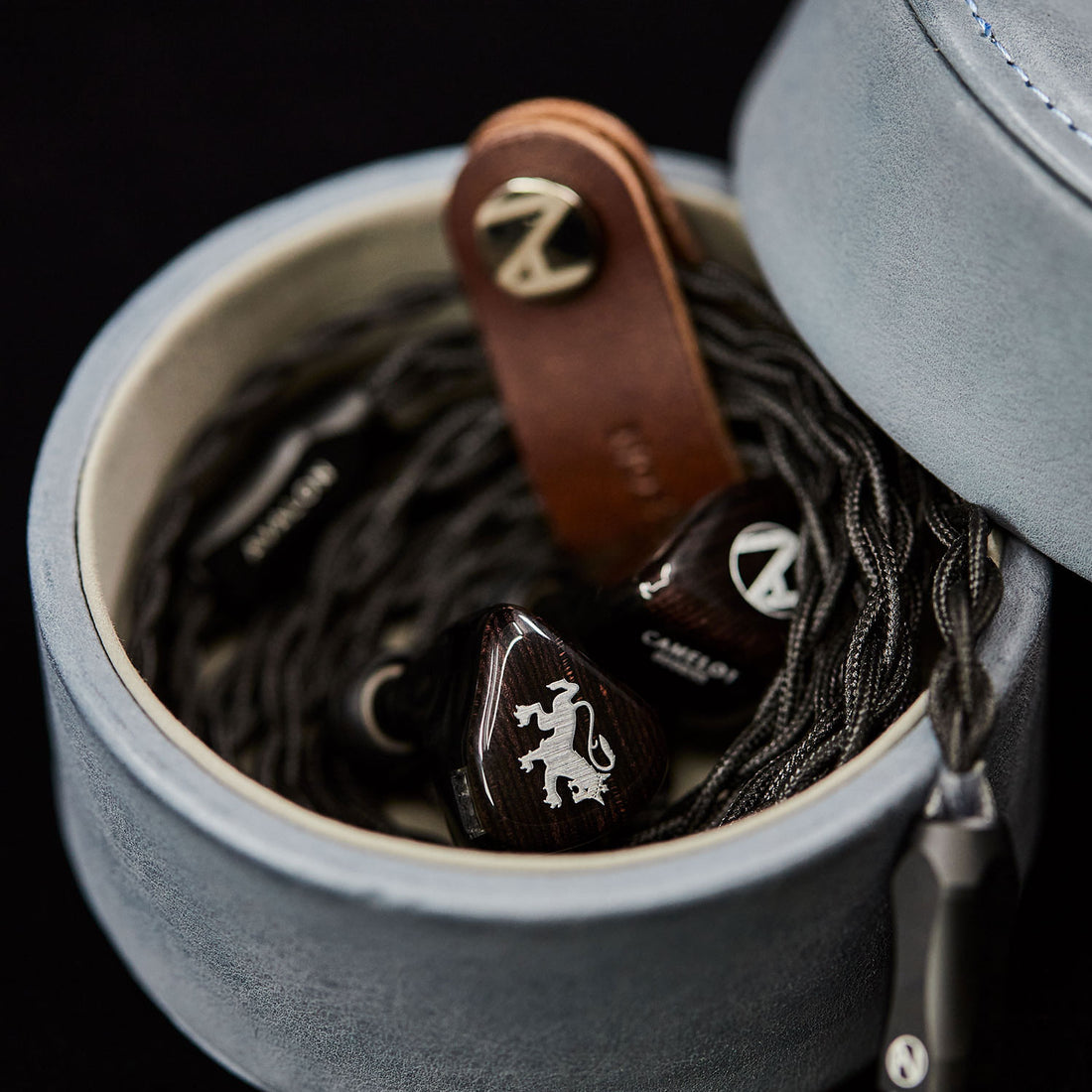 Nostalgia Audio Camelot - Tribrid reference in-ear monitor