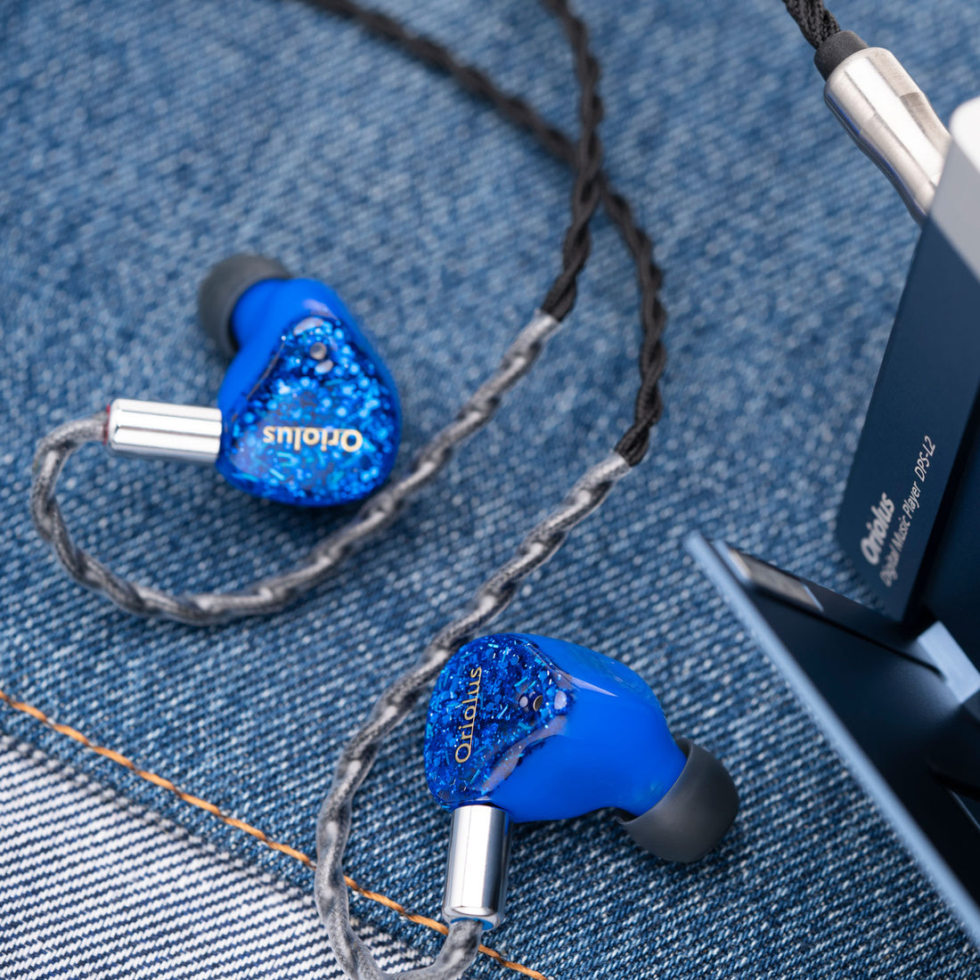 Oriolus Szalayi - Premier IEM tribride magnétique planaire au monde