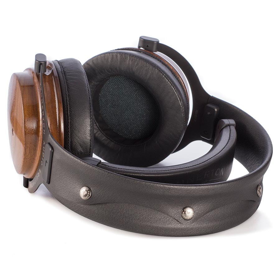 Kennerton Rognir "Walnut" - Closed Planar Magnetic Headphones